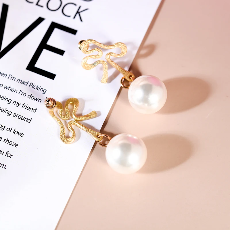 LUBOV Imitation Big Pearl Pendant Elegant Drop Earrings Irregular Gold Color Metal Dangle Personality Women Jewelry | Украшения и