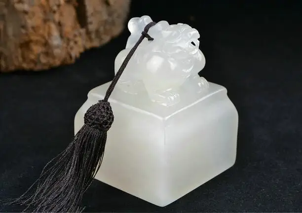 Seal carving jade stone seal boutique handmade gold name | Дом и сад