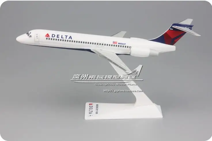 19 см пластиковая модель самолета Airways американская DELTA N935AT Airlines с подставкой