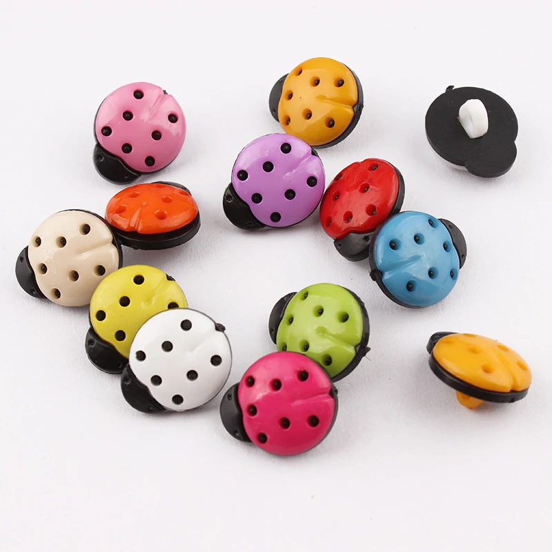 100 шт Пластиковые кнопки в форме божьей коровки смешанный окрашенный дизайн 1