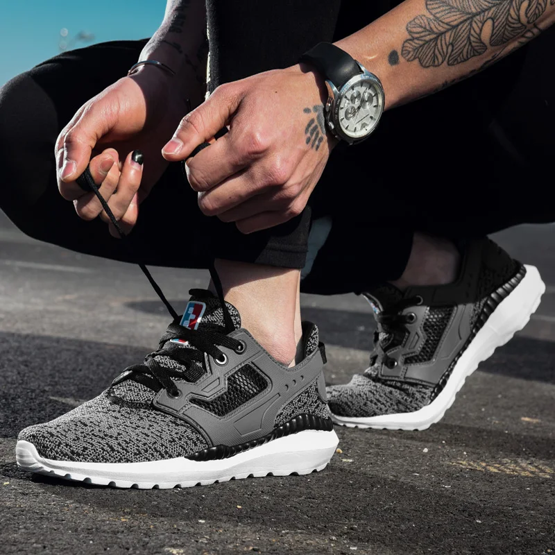 2017 новые мужские кроссовки для бега дышащие Суперэластичные пробежек легкая