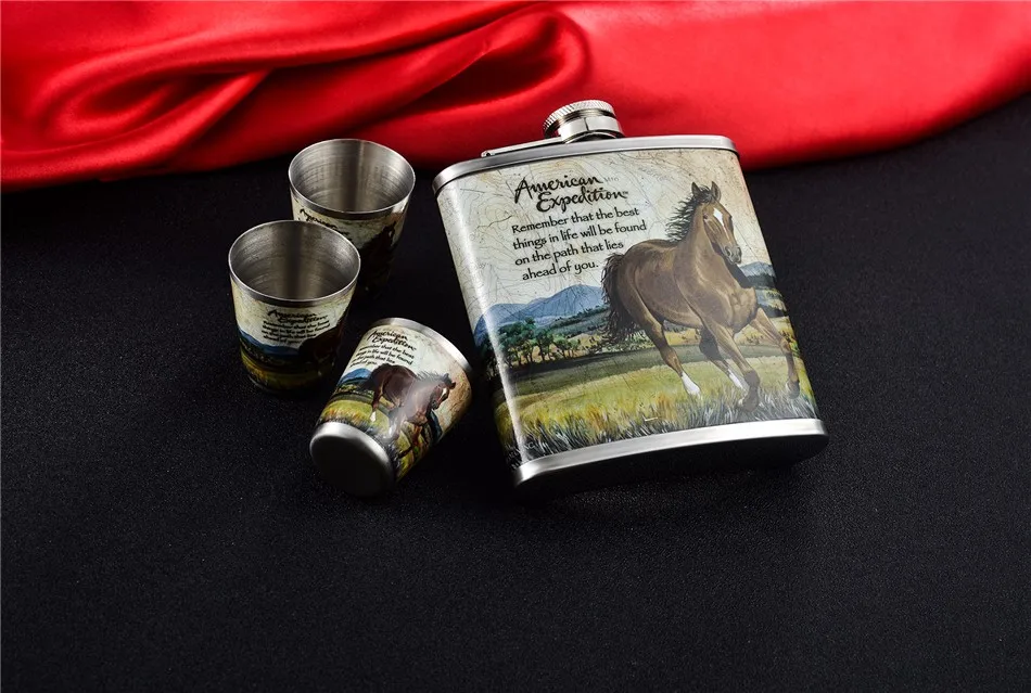 GENNISSY Волк и лес узор мини Алкоголь Бутылка 7 oz металлической планкой и спорта на открытом воздухе посвященный Нержавеющая сталь набор с плоской флягой