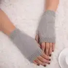 CHAMSGEND Для женщин для девочек трикотажные Arm пальцев теплые Зимние перчатки мягкие теплые варежки Прямая 1F5 - Цвет: Серый