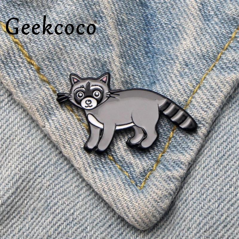 

Procyon lotor bear Brooches for men women Pride Enamel Pins medal insignia shirt backpack clothes decoration Badges J0096