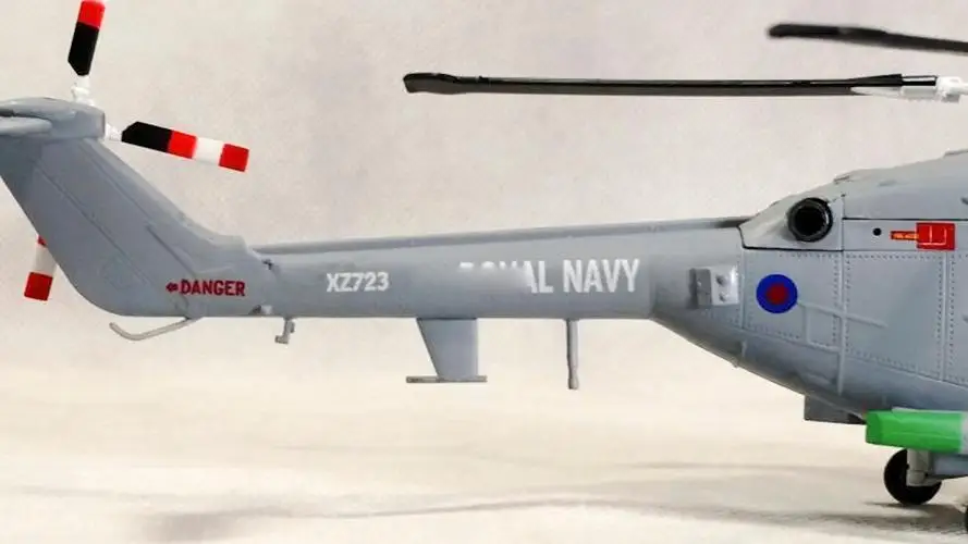 Рысь MK88 супер N 410 синий носорог военно-морской флот 1/72 готовой вертолет easy model |