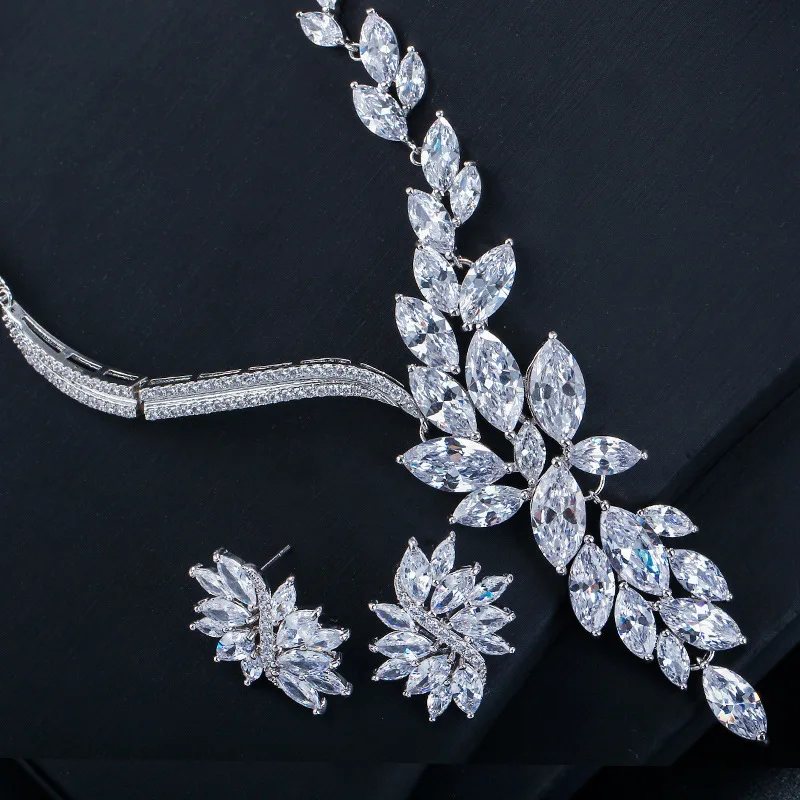 

fashion cyrstal cubic zircon necklace and earring bridal jewelry sets