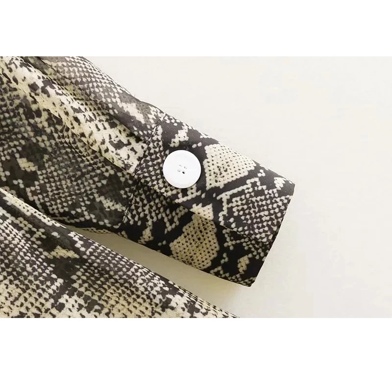 Autumn sexy Snake print women's blouse casual button lace up pullover clothes 2018 korean fashion chiffon tops |