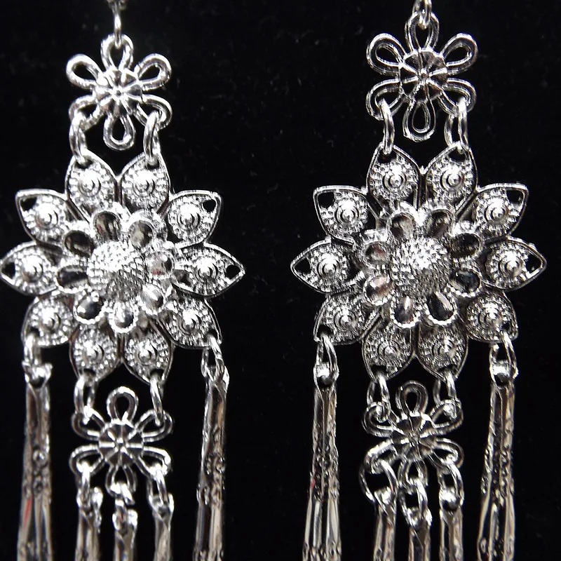 Этнические серьги jhumka с серебряными цветами и кисточками, модные массивные серьги для женщин, ювелирные изделия в национальном стиле, женские серьги