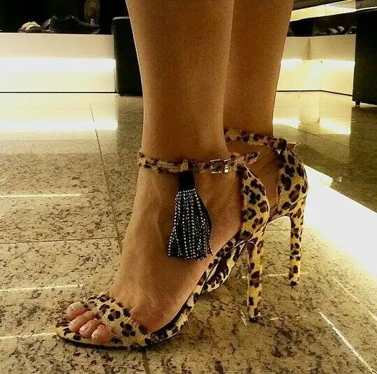Женские босоножки на высоком каблуке леопардовые Вечерние Босоножки с открытым