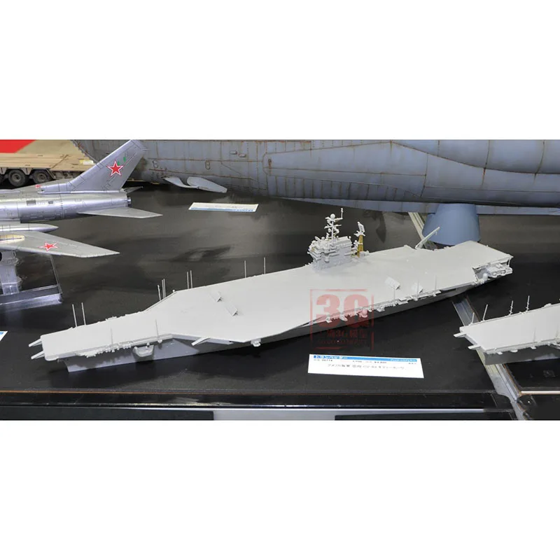 Масштаб 1/35 хобби KingTair военный флот США Китти хостреб самолет Кэрри брикет