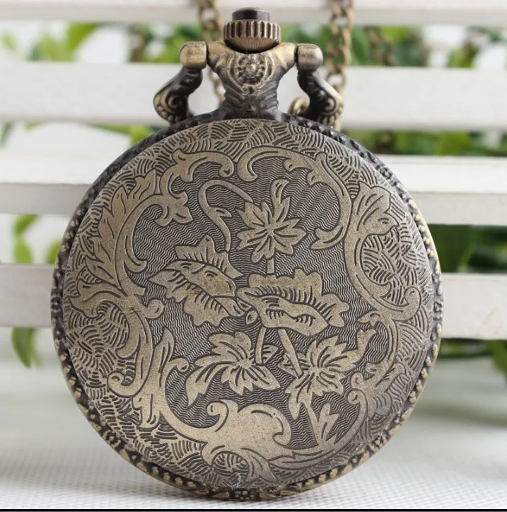 

Vintage Bronze antiques Roman glass quartz pendant Roman digital clock Men And Woman Necklace pocket watch chain