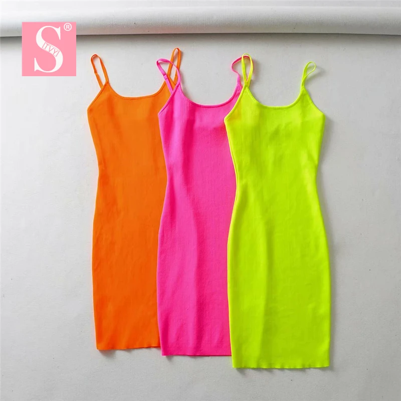 Женское трикотажное облегающее мини платье STVY флуоресцентное зеленое на