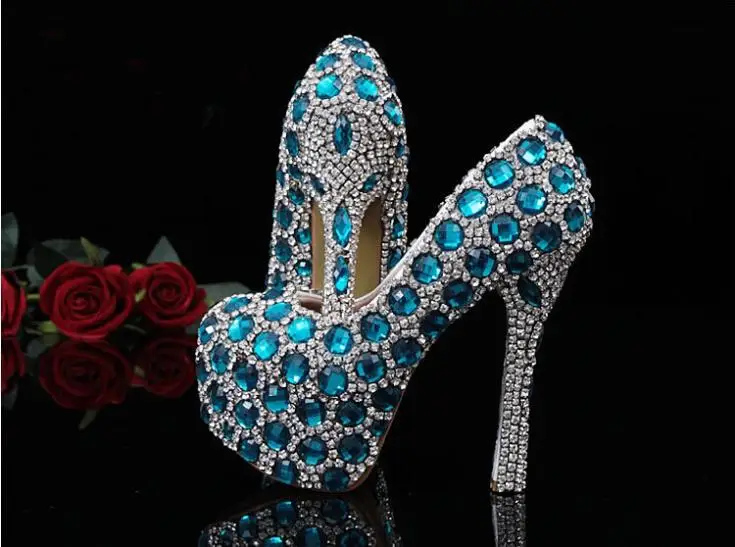 Великолепные свадебные туфли с кристаллами и стразами ручная работа уникальные