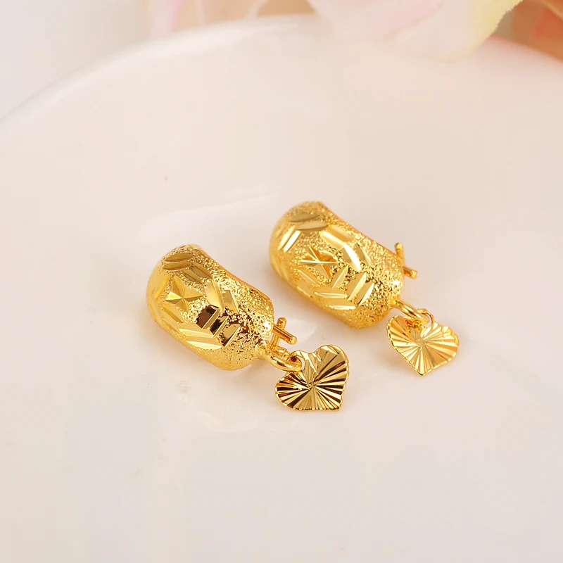 

Bangrui Africa Heart Earrings for Women / Girl,Gold Color Small Dubai Mteal Heart Earrings Arab Middle Eastern Jewelry