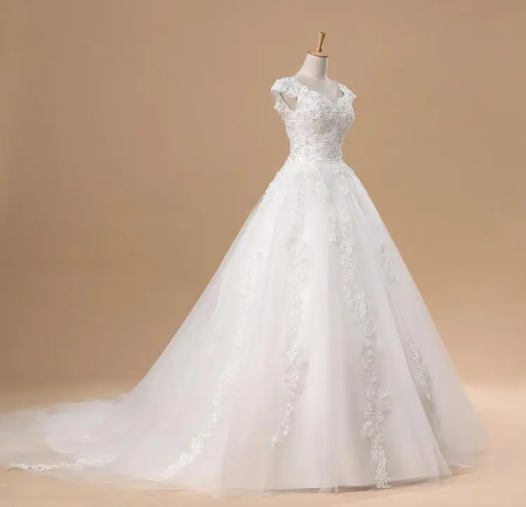 Настоящее элегантное Милое Свадебное платье с фатиновыми бусинами и аппликацией