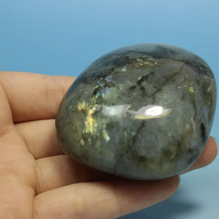 Натуральный минеральный флуоресцентный камень лабрадорита