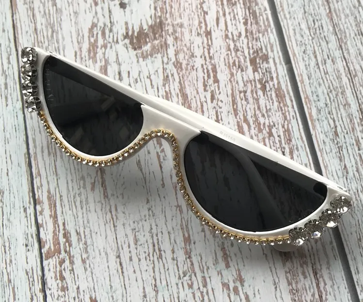 Модные дизайнерские половина круглая рамка Для женщин солнцезащитные очки черный, белый цвет Цвета очки Украшенные алмазами UV400 Bling gafas-де-сол - Цвет линз: M5-2