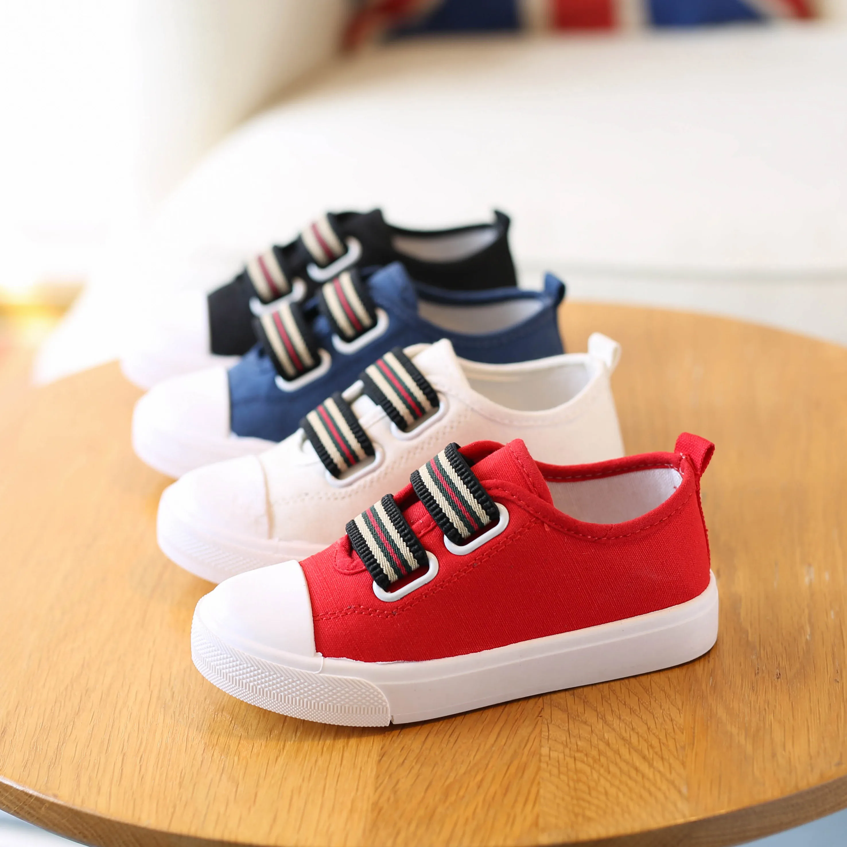 Новинка 2021 стильная детская парусиновая обувь Корейская с пластинами для