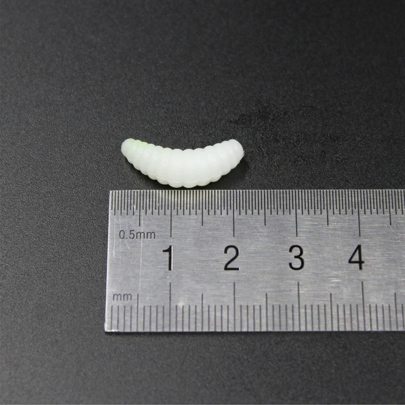 50 шт. 2 см Длина 3 г Вес хлеб червячный. Maggots Мягкая приманка 4 цвета приманки