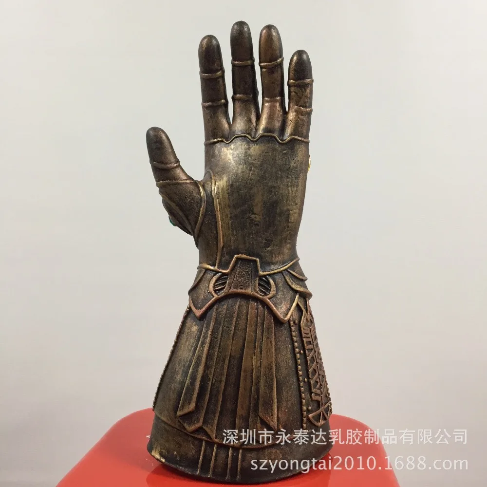 Thanos перчатки бесконечности перчатка Таноса Мстители война косплей супергерой