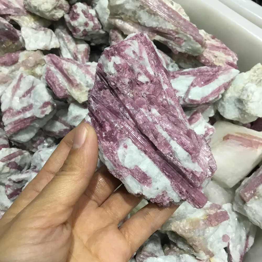 Природный красный турмалин rought stone rubellite stones|Камни| |