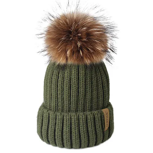 Pine green Furtalk Реального Меховая Шапка Вязаная Реальный Большой Енота Pom Pom Hat женщины Зимняя Шапка Унисекс ДетиТеплый Коренастый Толстая Эластичный вязать - Цвет: Pine green