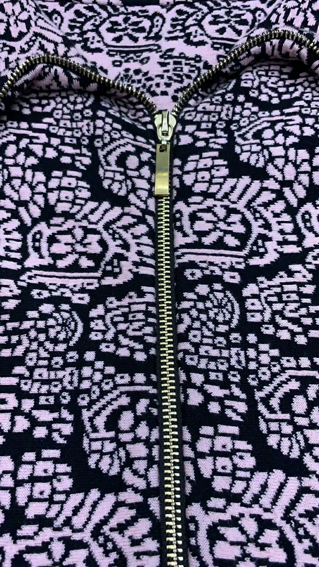 

v- , , 2019