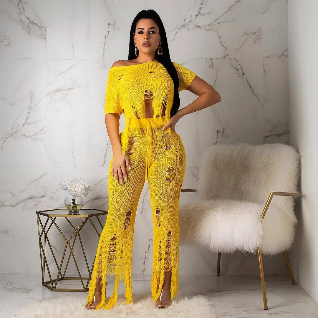 Отверстия пустые. Свитер с вырезом лодочкой Женский костюм из двух предметов