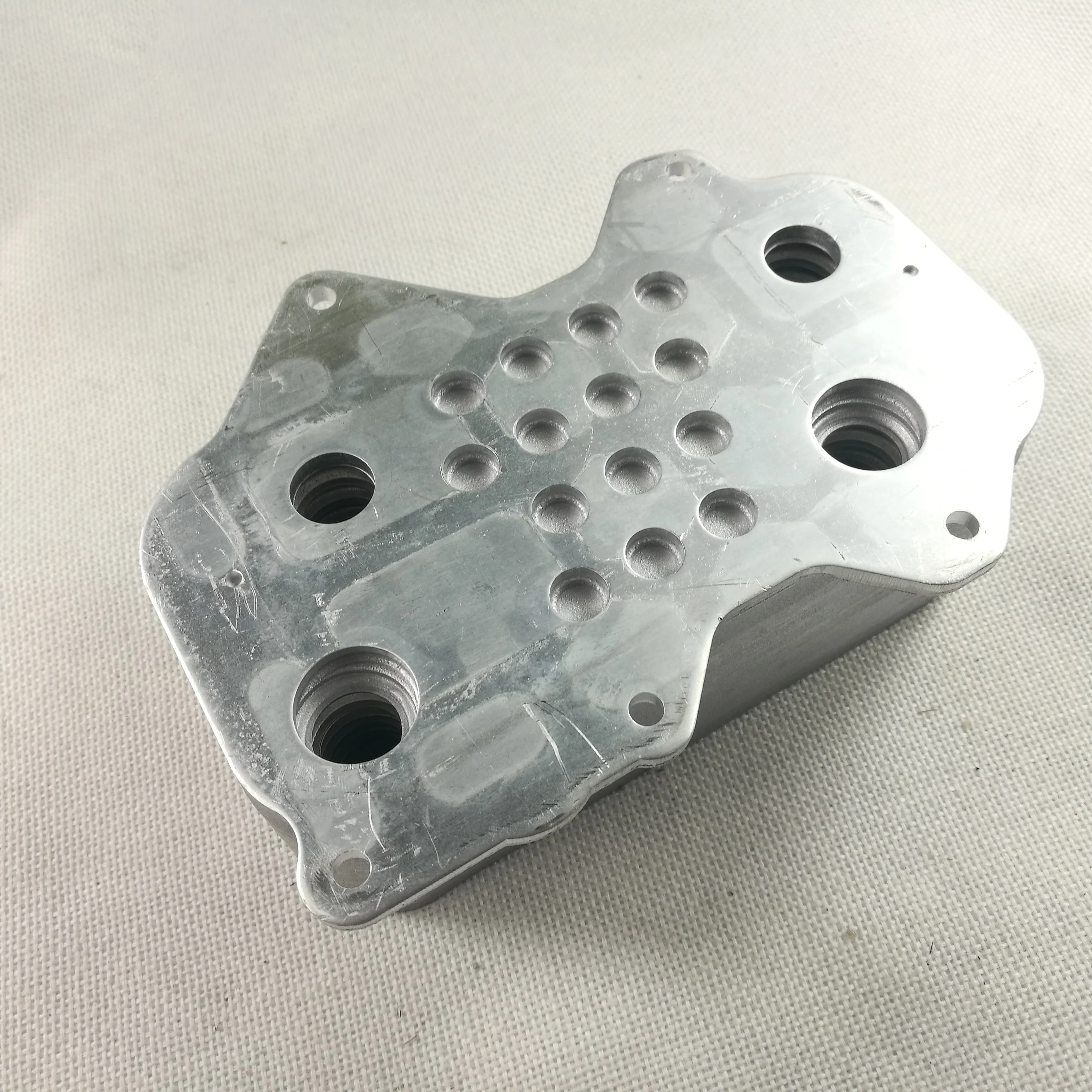 Новый масляный радиатор двигателя 077117021Q 077 117 021Q 021 Q|audi oil cooler|cooler coolercooler |