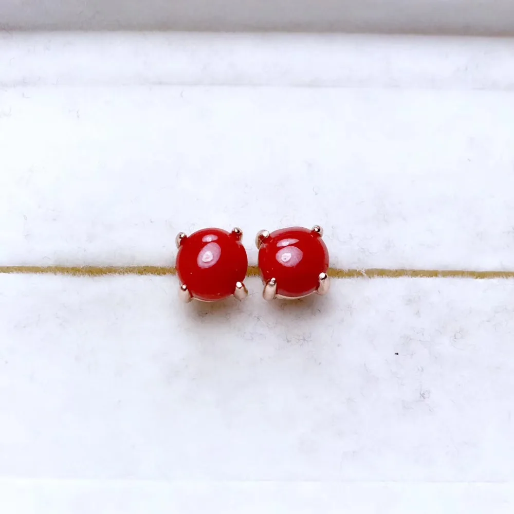 

Женские серьги-гвоздики из серебра 925 пробы, 6 х6 мм
