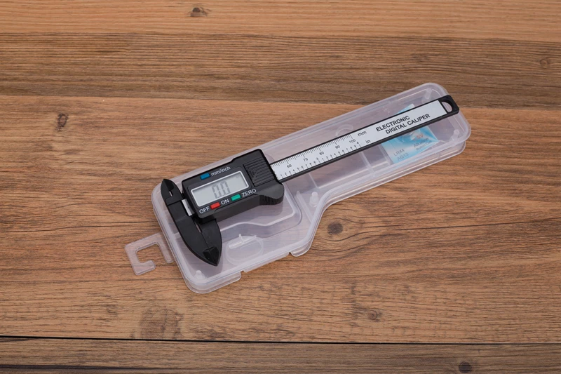 

4inch Electronic Vernier Caliper 100mm Digital LCD Carbon Fiber Micrometer Measuring Tool Plastic Caliper Gauge Micrometer Ruler