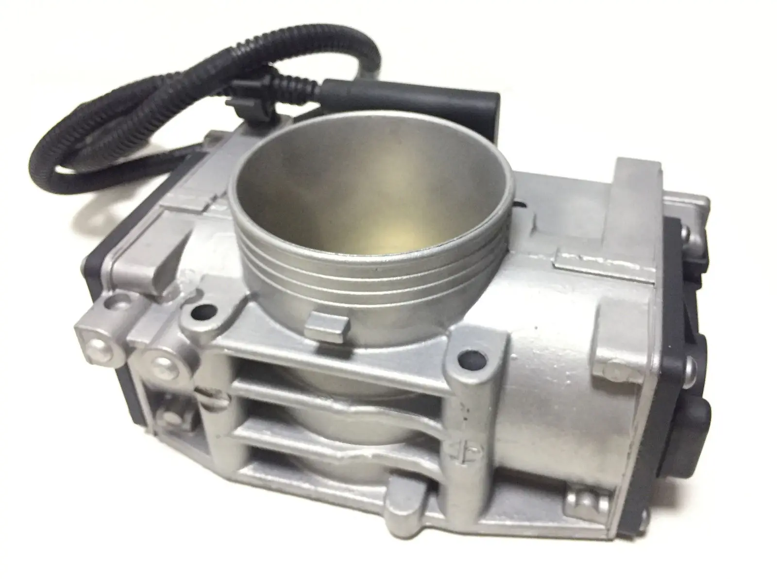 Восстановленный корпус дроссельной заслонки в сборе для VOLVO S80 S60 S70 V70 A + 8644347