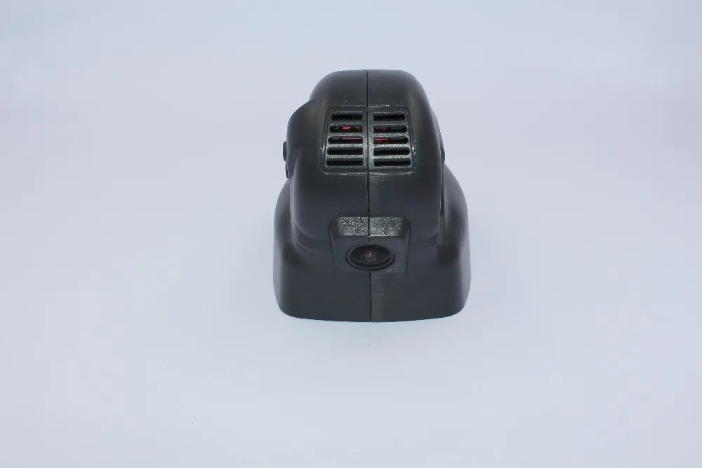 Специальный автомобильный видеорегистратор на зеркало заднего вида