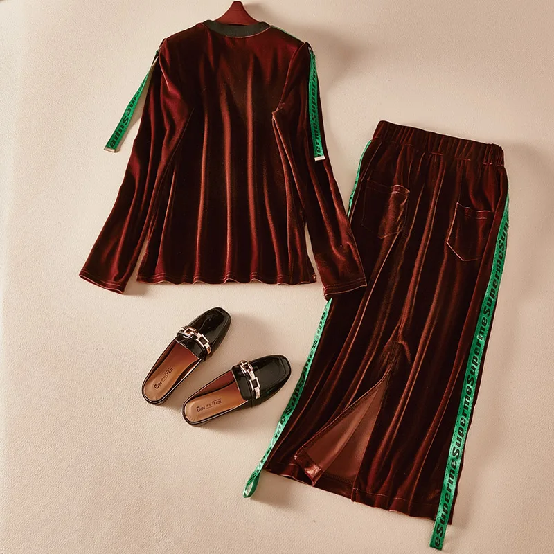 Sister Hot Sale O-neck Story Vogue Of New Fund 2017 Autumn Outfit Suits Embroidered Coat + Skirts Pleuche Two-piece 0246 | Женская