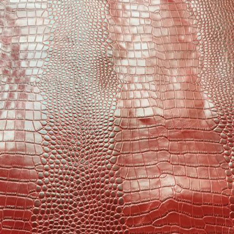 Качественная ткань из натуральной коровьей кожи с тиснением под крокодила