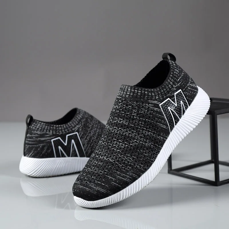 LUONTNOR Slip On мужские носки кроссовки 2018 новые дышащие Fly ткачество спортивная обувь
