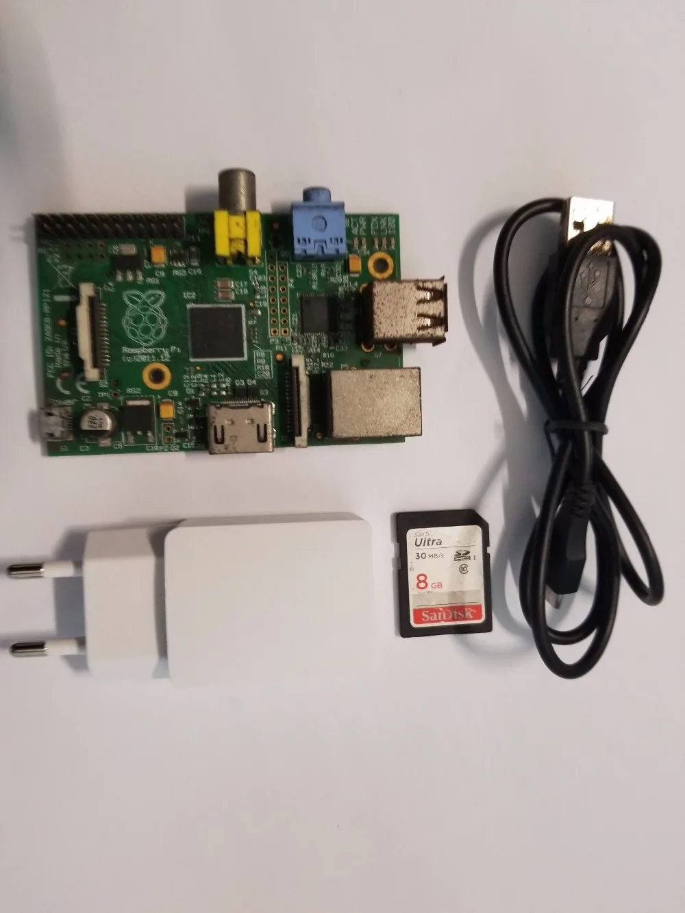 Б/у Raspberry Pi Модель B 512 МБ ОЗУ, 700 МГц, 8 Гб sd-карта, стандарт ЕС мощность, Модель B Raspberry Pi, Rev 2,0 512 МБ ОЗУ