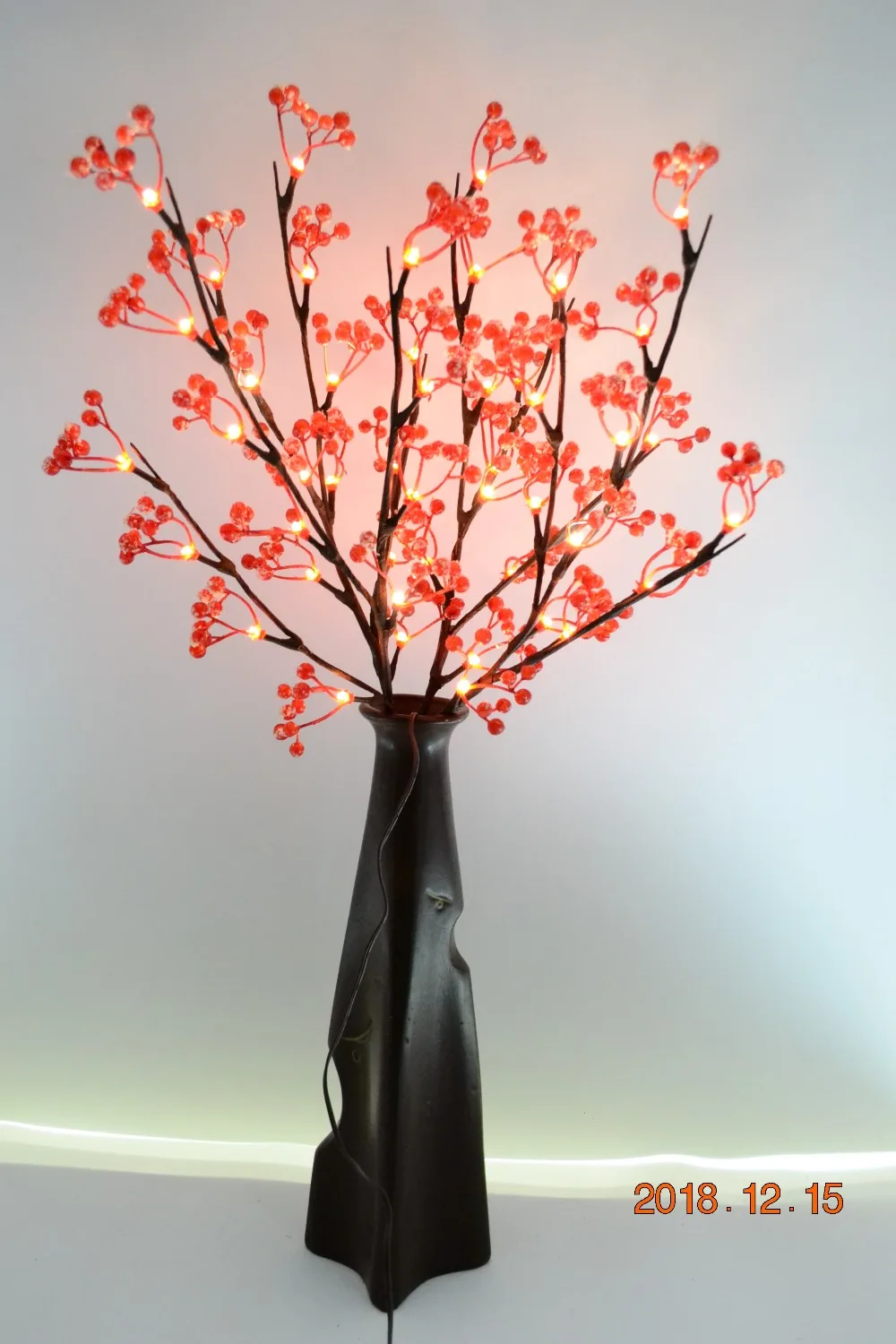 Светодиодная лампа в виде ветки ягод 48 л | Лампы и освещение