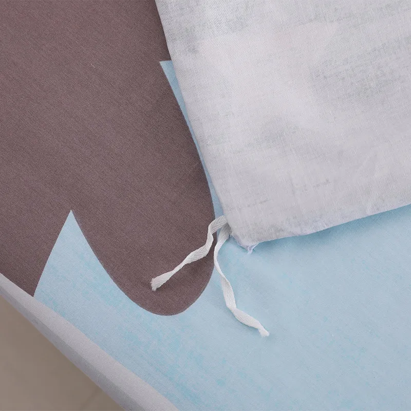 Простое и стильное хлопковое стеганное одеяло с рисунком медведя пододеяльник