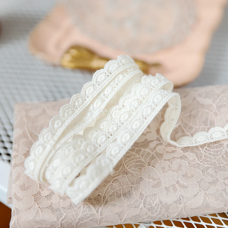 25meters/lot Ivory Cotton Scallop Embroidered Lace Trim 0.9cm Wide DIY CRAFT For Choker Doll Dress Wedding D042 - Free Shipping | Дом и сад