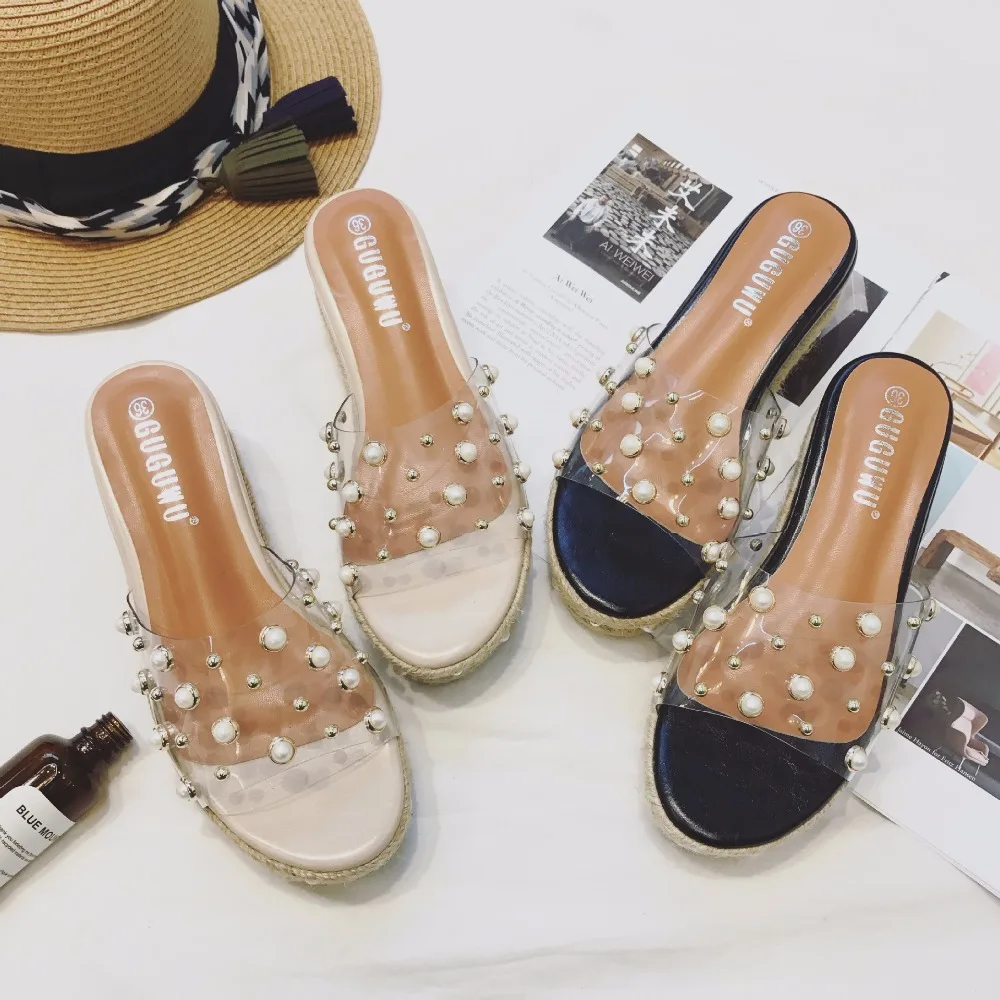 Брендовые прозрачные сандалии женские гладиаторы с жемчугом и заклепками в