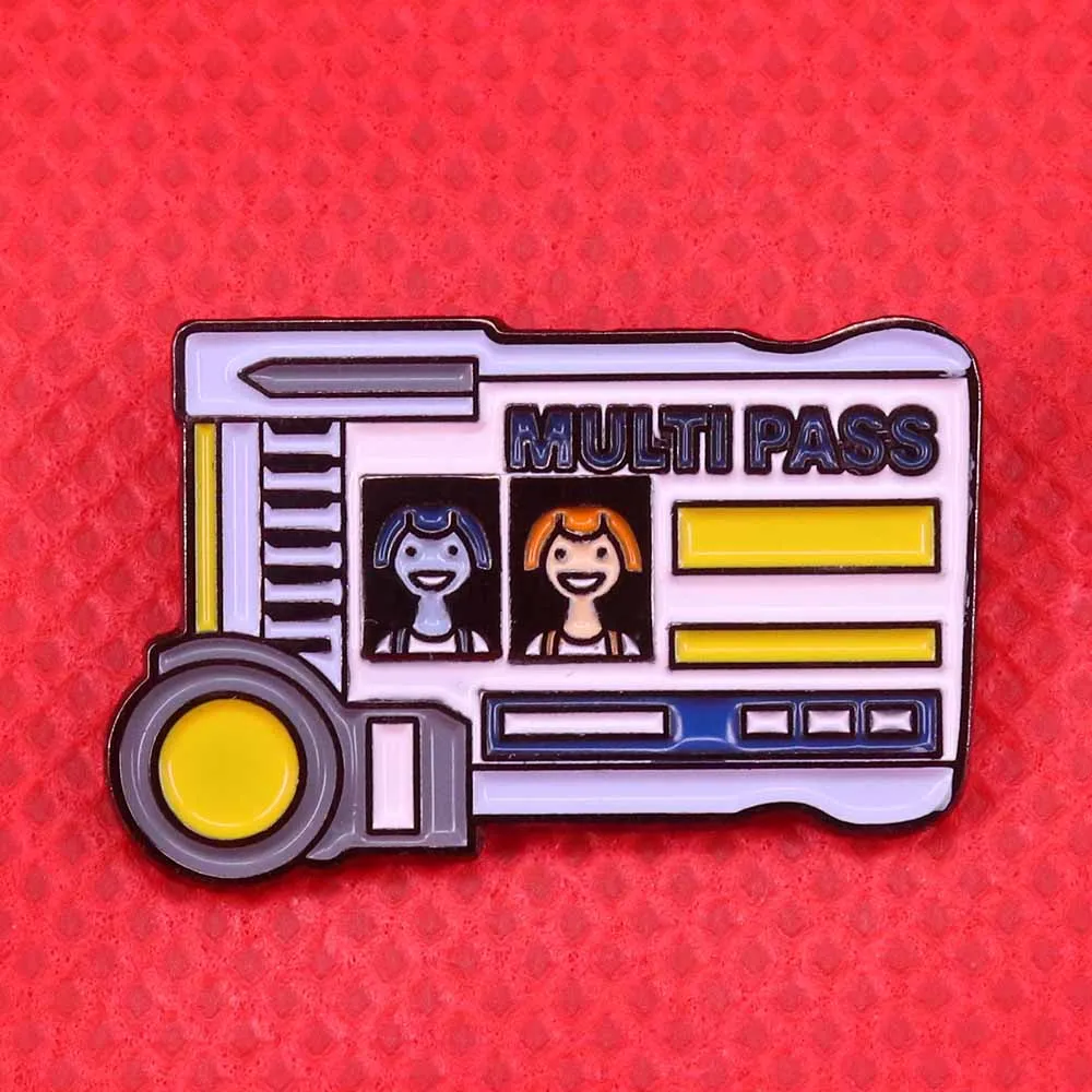 Multipass эмалированная булавка Милая брошка мультфильм Пятый элемент Вдохновленный значок такси автобус шпильки высокотехнологичные ювелирные изделия Приключения подарок