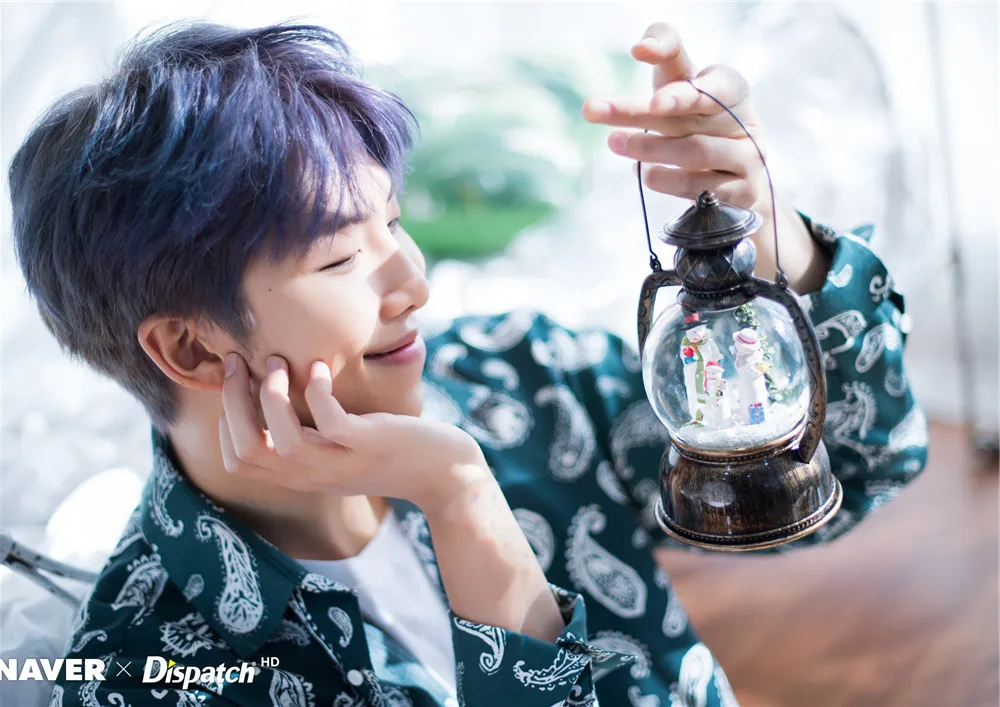 Kpop плакаты наклейки на стену koren популярная группа глянцевая бумага принты украшение дома яркий цвет - Цвет: Кофе