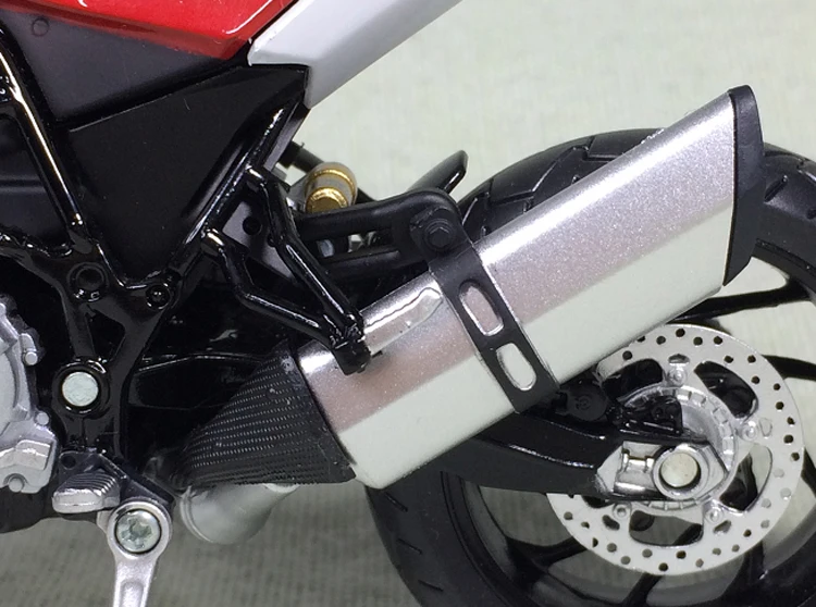 1:12 KTM Husqvarna Nuda 900 R внедорожная модель мотоцикла лучший подарок на день рождения и Рождество для коллекции
