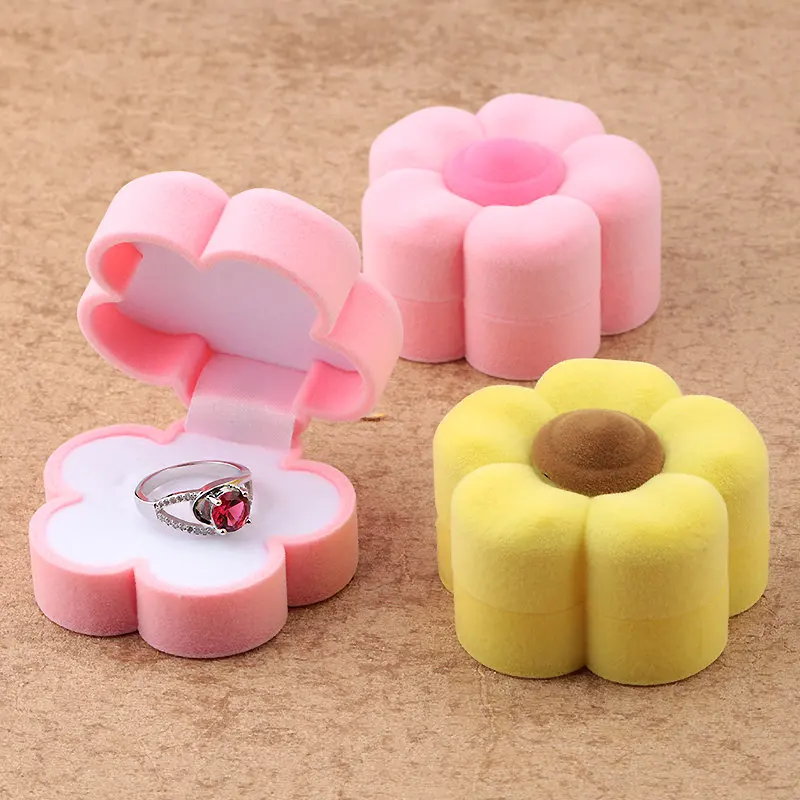 

2 pieces lovely Velvet flower gift box cute jewelry box wedding ring box Necklace Ring Case Earrings Holder for jewelry display