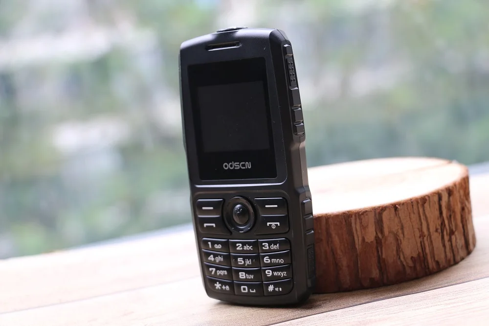 Тонкий прочный мобильный телефон, две sim-карты, Whatsapp, электронная книга, Bluetooth, камера, фонарик, 3,5 разъем, радио, русская клавиатура, мобильный телефон