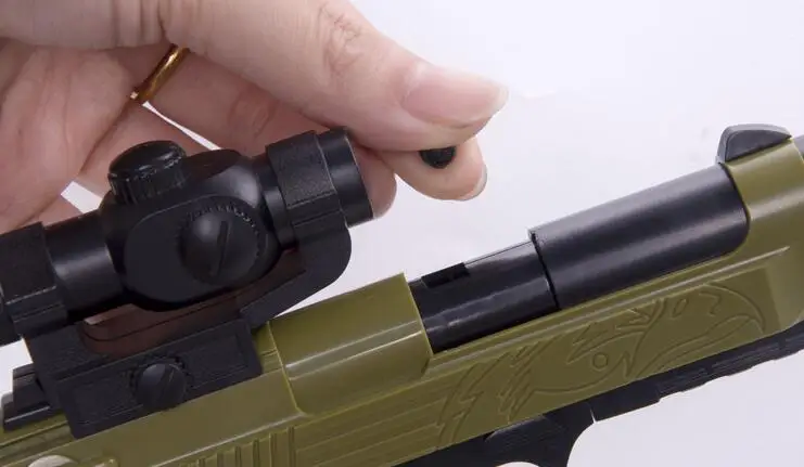 Конструктор сделай сам игрушечный пистолет Беретта и может стрелять пулями |