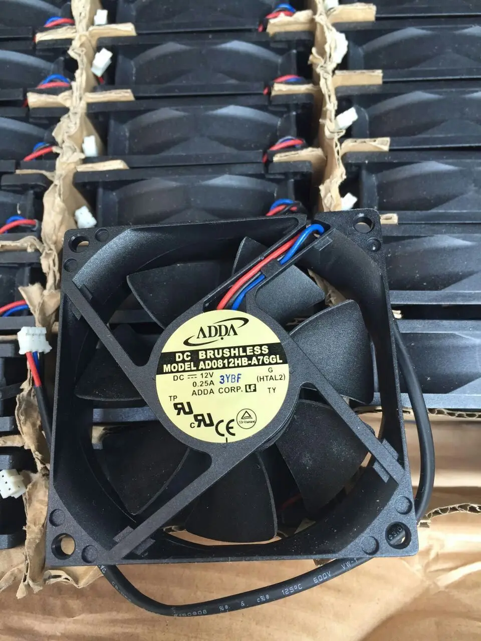 

New Original Taiwan ADDA 8025 AD0812HB-A76GL 12V 0.25A Computer cooling fan