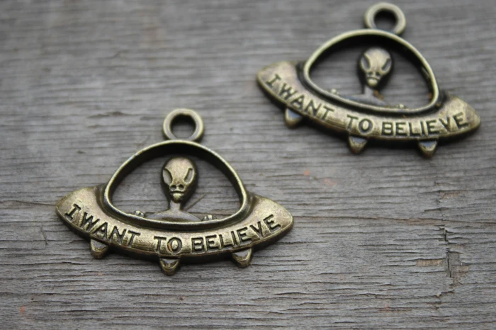 Подвески в виде НЛО античном стиле с бронзовым тоном 15 шт. 20x30 мм Я хочу верить |