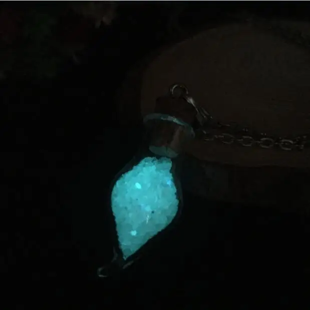 1 Пара светящихся в темноте сережек ручной работы с песком модные серьги виде